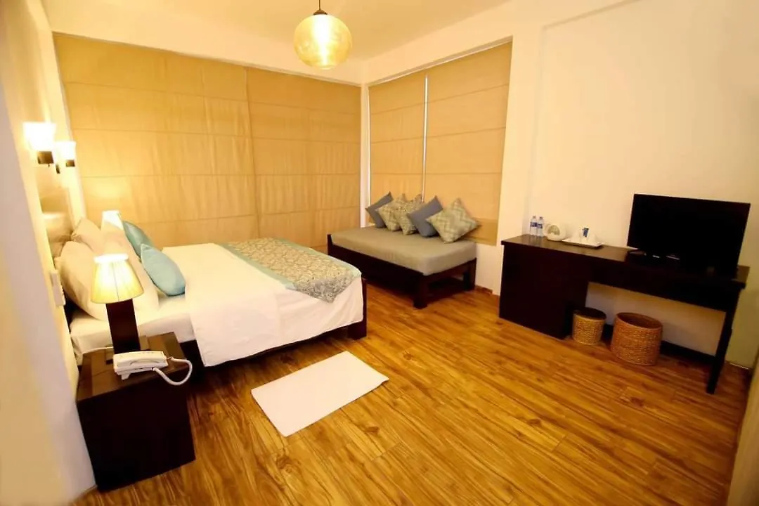 פראדניה Hillcrest Villa 3*,