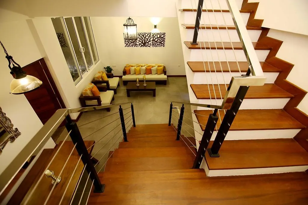 פראדניה Hillcrest Villa 3*,