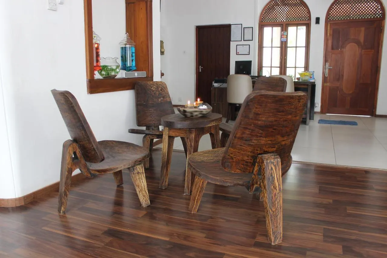 מלון פראדניה Hillcrest Villa